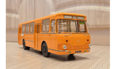 ЛиАЗ-677М 1983 г. ClassicBus обмен, масштабная модель, 1:43, 1/43