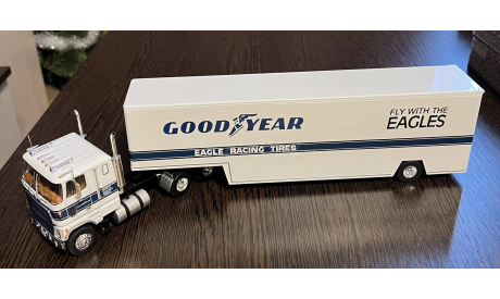 Ford CLT9000 + полуприцeп Goodyear 1/43, масштабная модель, scale43