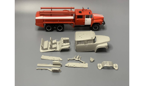 Кит Кабина 2ая Зил 133., сборная модель автомобиля, scale43