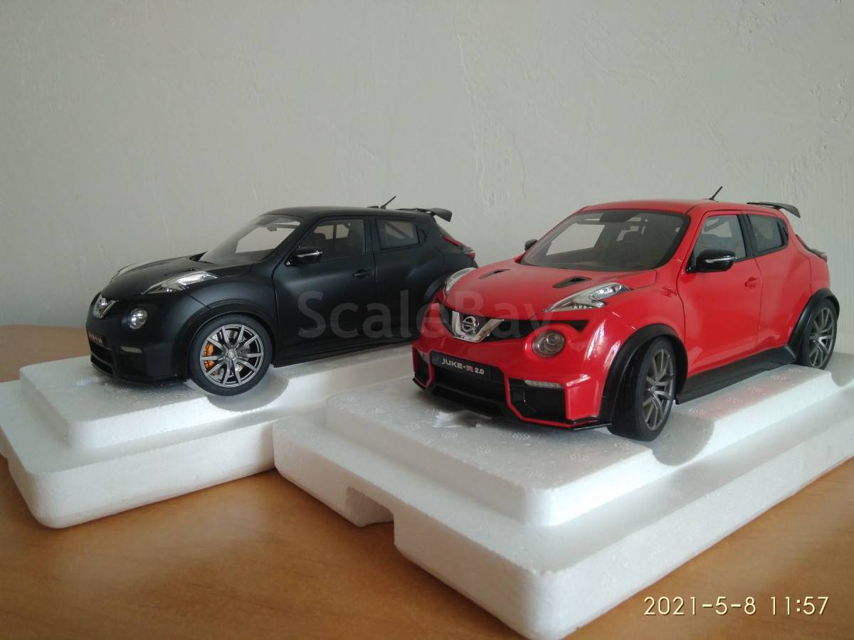 Красный Nissan Juke r18