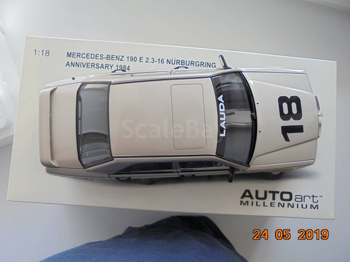 Mercedes 190 E 2.3-16 - AUTOart 1/18 - Modèle De Collection Neuf