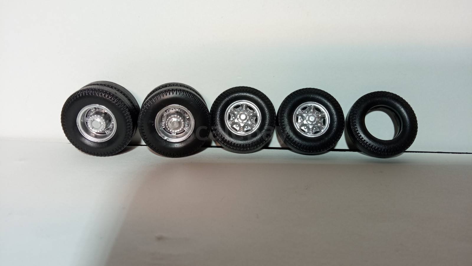 ШИНЫ и ДИСКИ ИКАРУС | Аукцион масштабных и сборных моделей