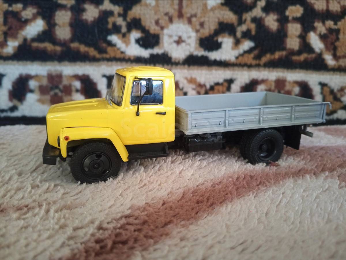 Газ 33073 | Аукцион масштабных и сборных моделей