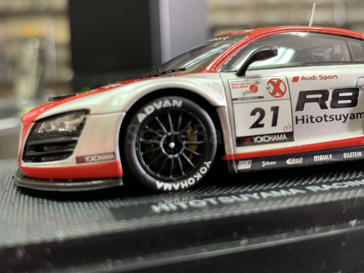 Audi r8 LMS 2011