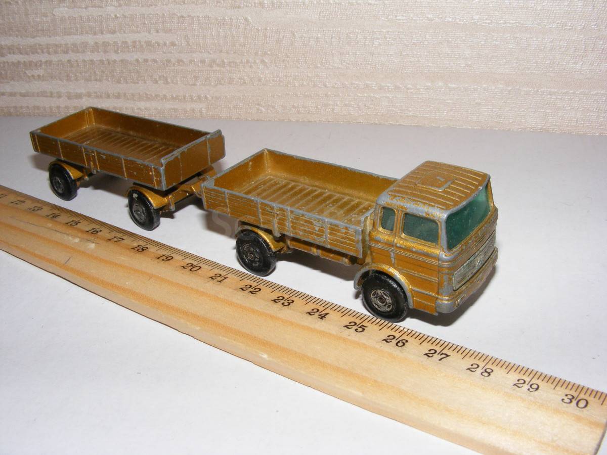 matchbox mercedes truck and trailer