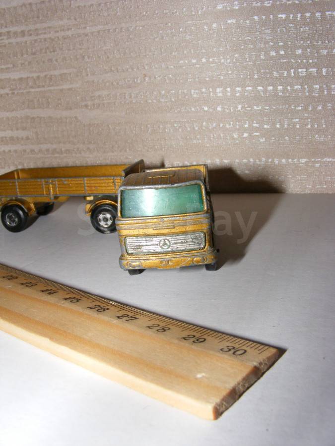 matchbox mercedes truck and trailer