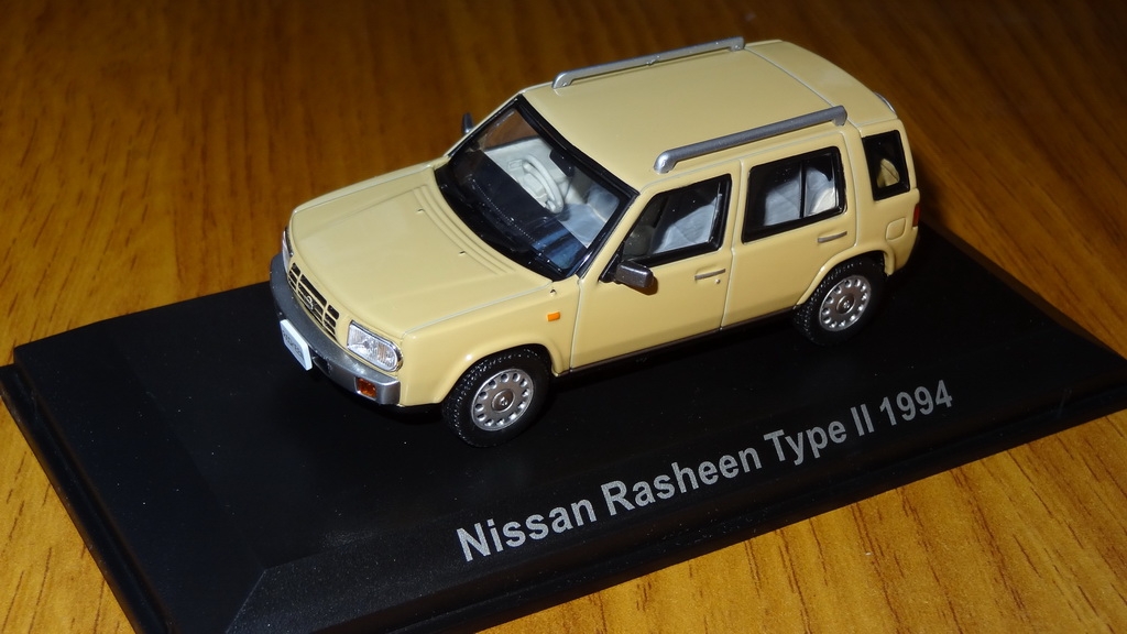 Nissan Rasheen 1994