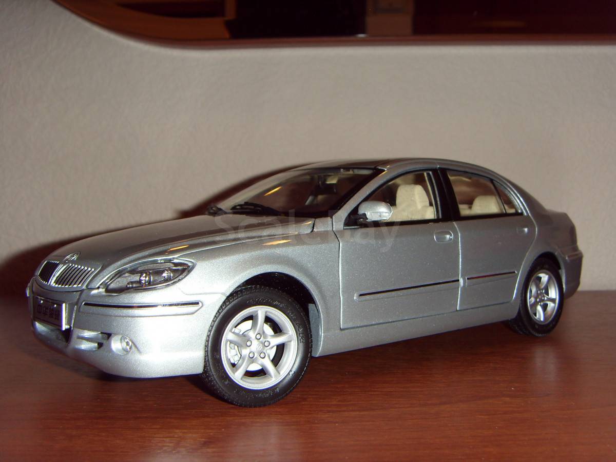 Century Dragon/ Signature Models Brilliance M2, 1/18 | Аукцион ...