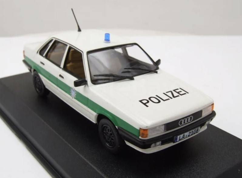 AUDI 80 B2 Polizei 1979 год 1:43 | Аукцион масштабных и сборных моделей
