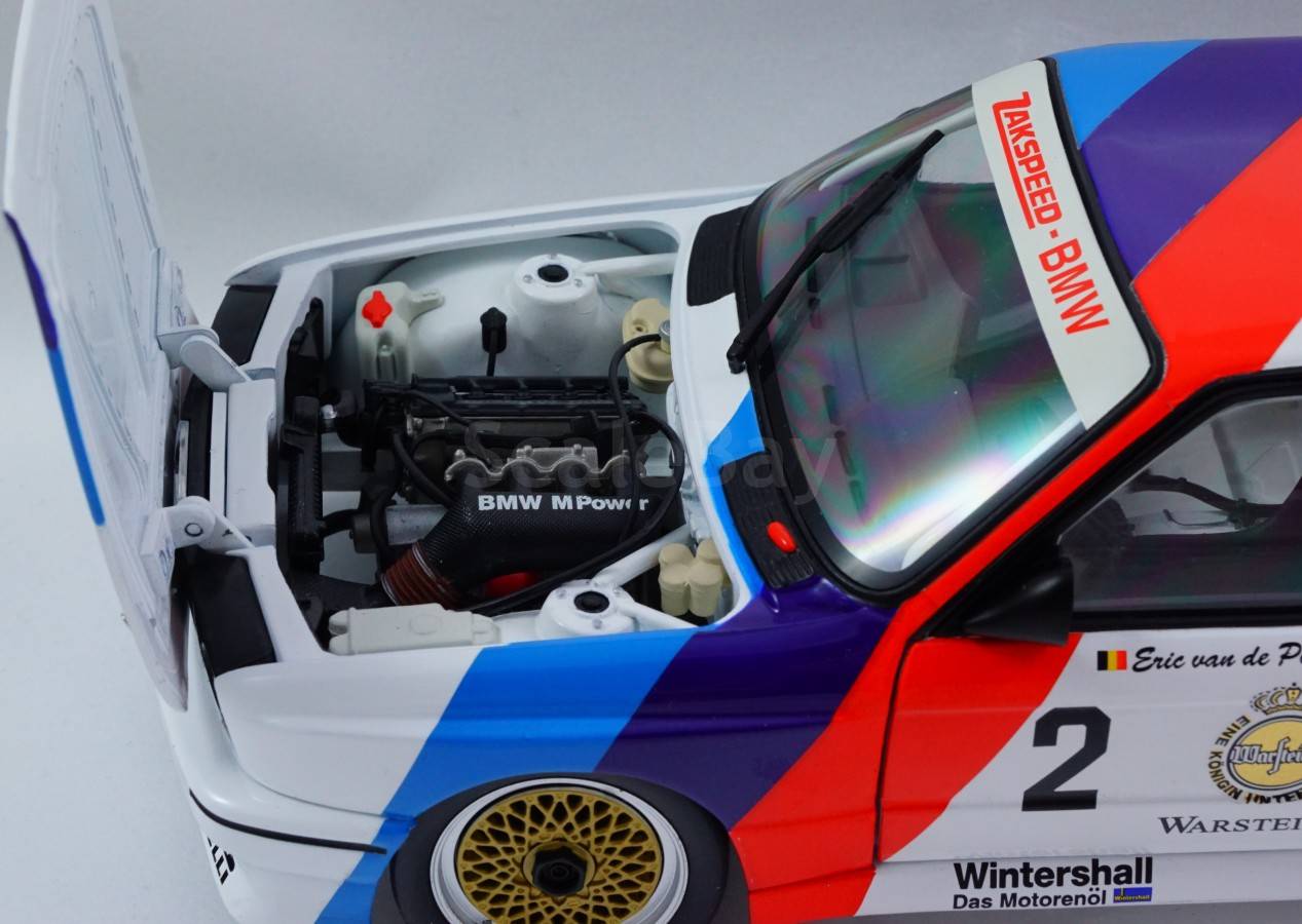BMW E30 M3 Sport 3-series MINICHAMPS 1:18 - все открывается, руль ...