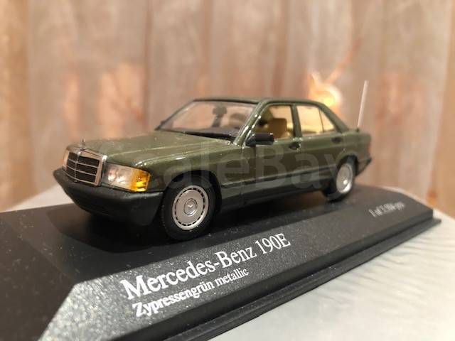 Mercedes 190 E 1984 Minichamps – Miniature 1/43 Noire – Collection Neuve
