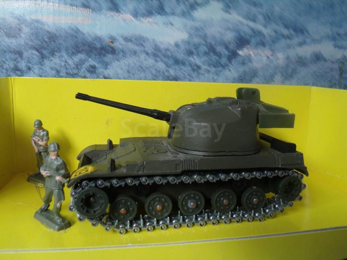 Miniature voiture Wagons Véhicules Militaires solido AMX-1375 30e Groupe De