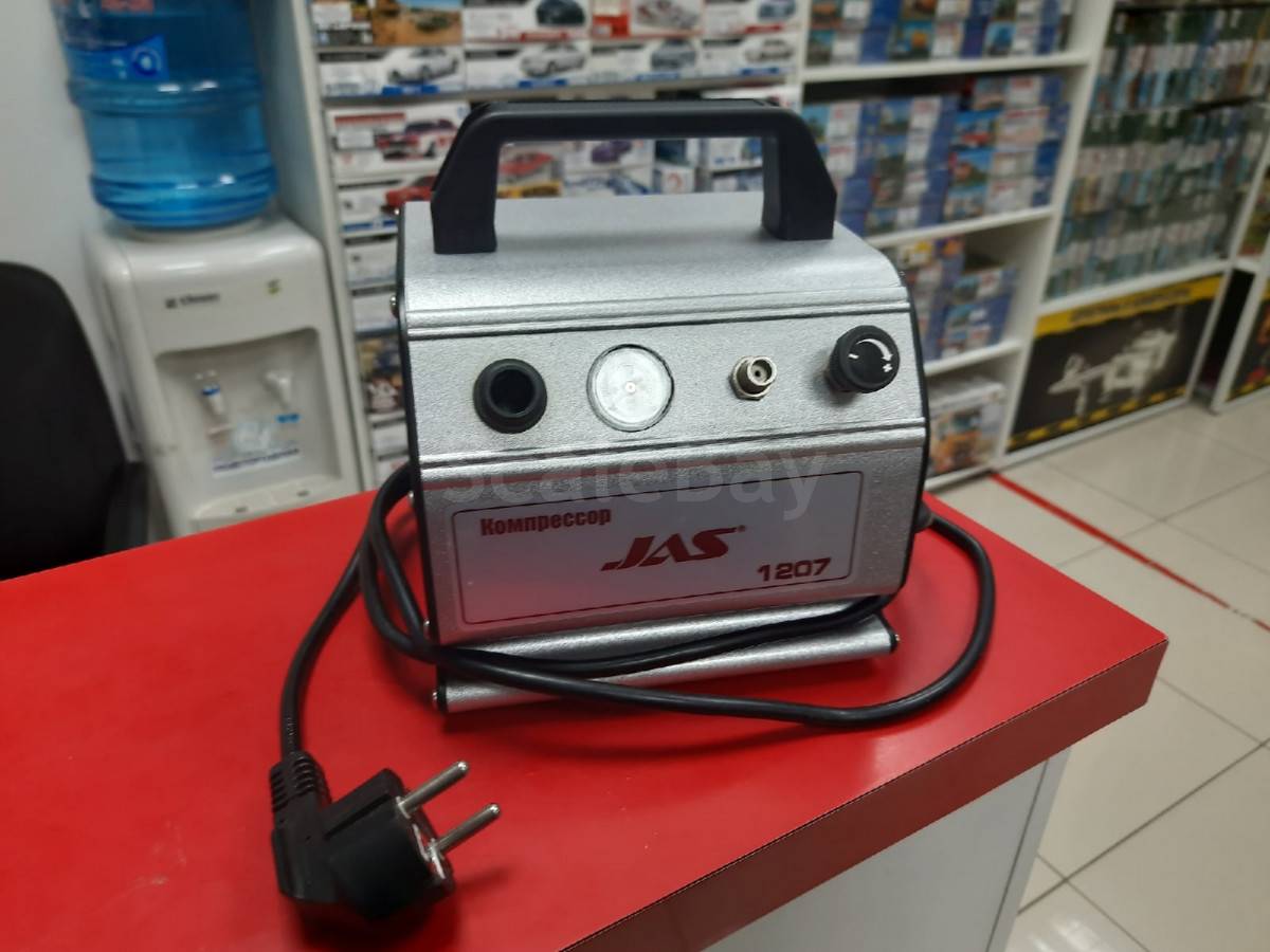 Б/У Компрессор JAS 1207, с регулятором давления, автоматика, ресивер 0. ...