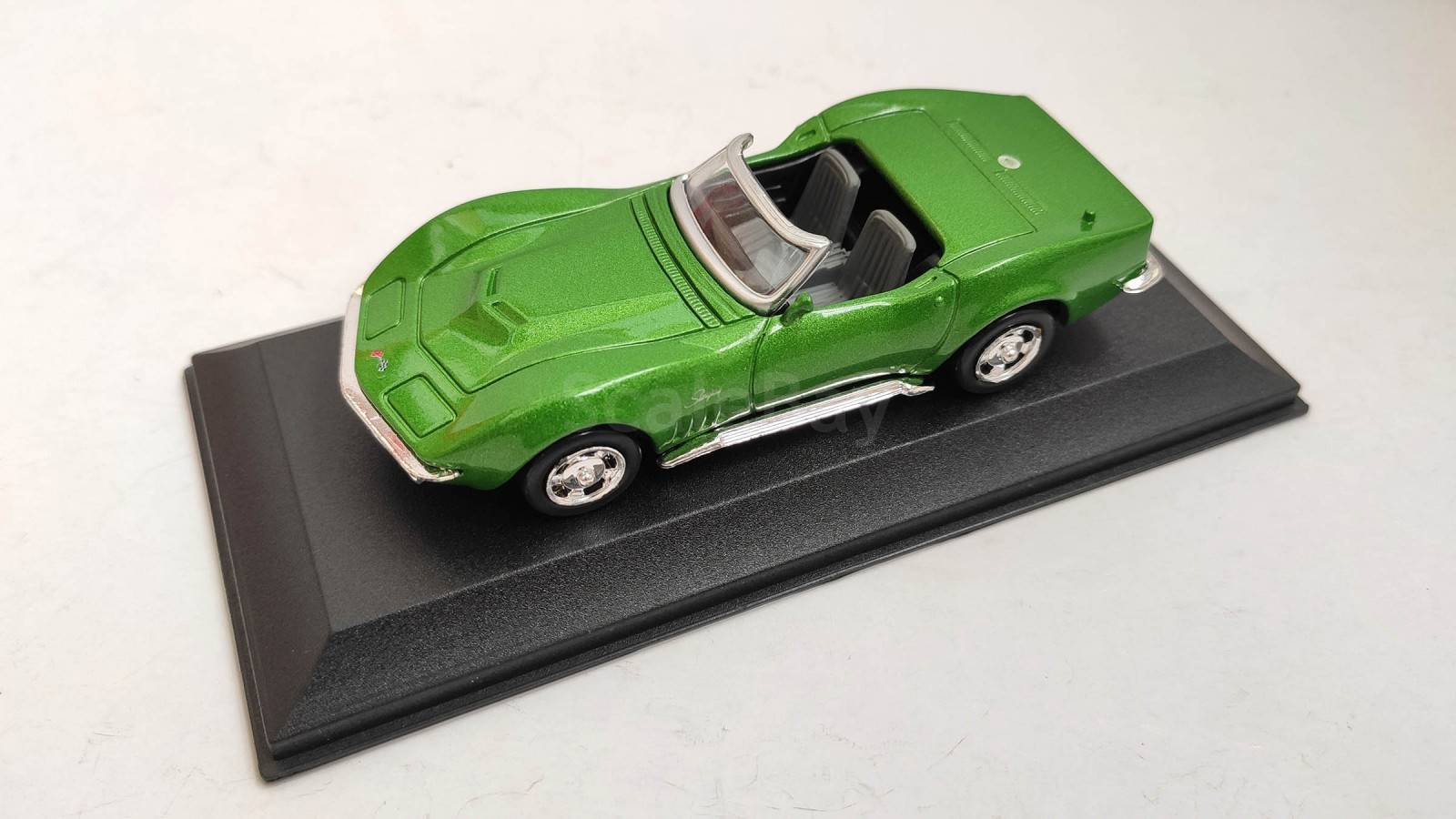 toy corvette stingray