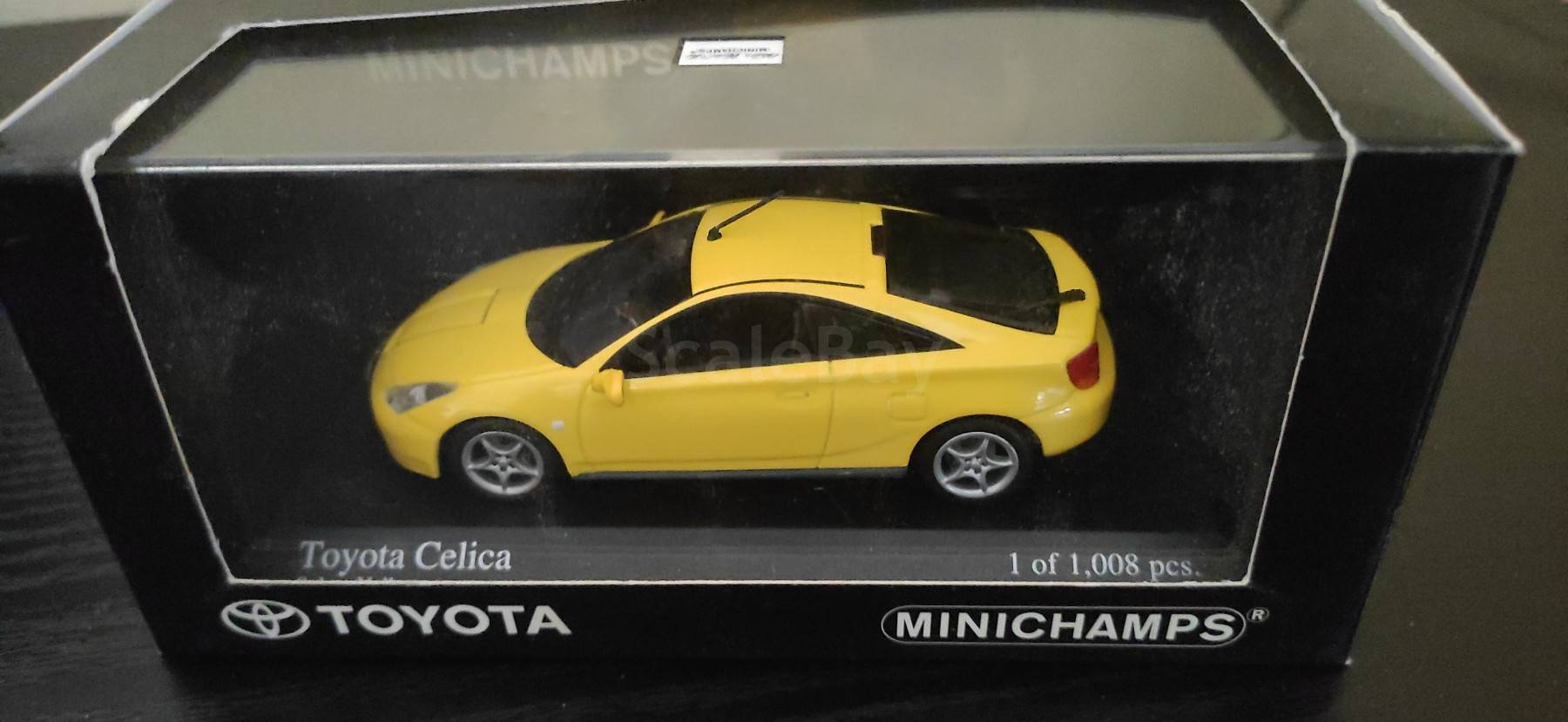 TOYOTA CELICA 1975 Gris MINICHAMPS 1:43 imperfection de reference 4