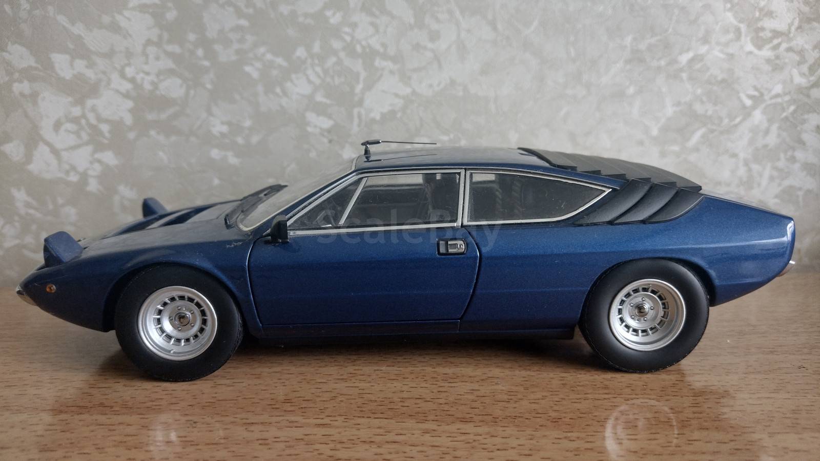 1/18 1973 Lamborghini Urraco P250 (Kyosho) | Аукцион масштабных и сборных моделей