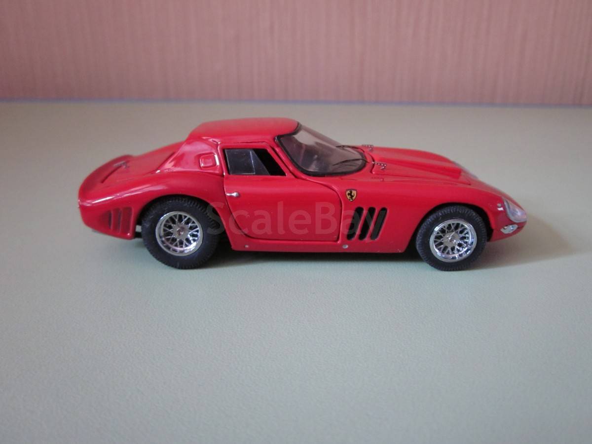 Ferrari 250 GTO 64 Jouef Evolution Echelle 1/43e de odèle étal