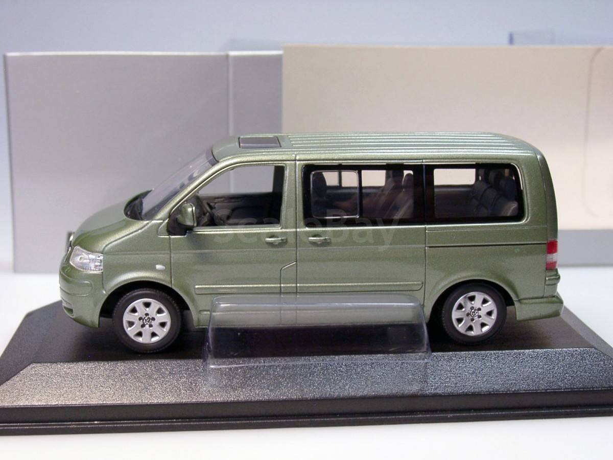 VOLKSWAGEN T5 Multivan 2003, green | Аукцион масштабных и сборных моделей