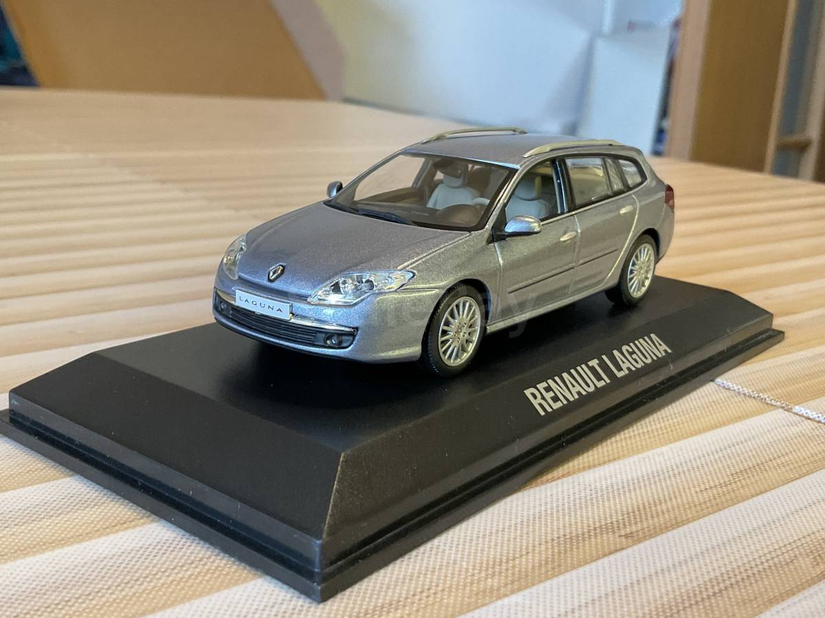 1/43 NOREV Renault Laguna Immobilier 2007 517741 | Achetez sur