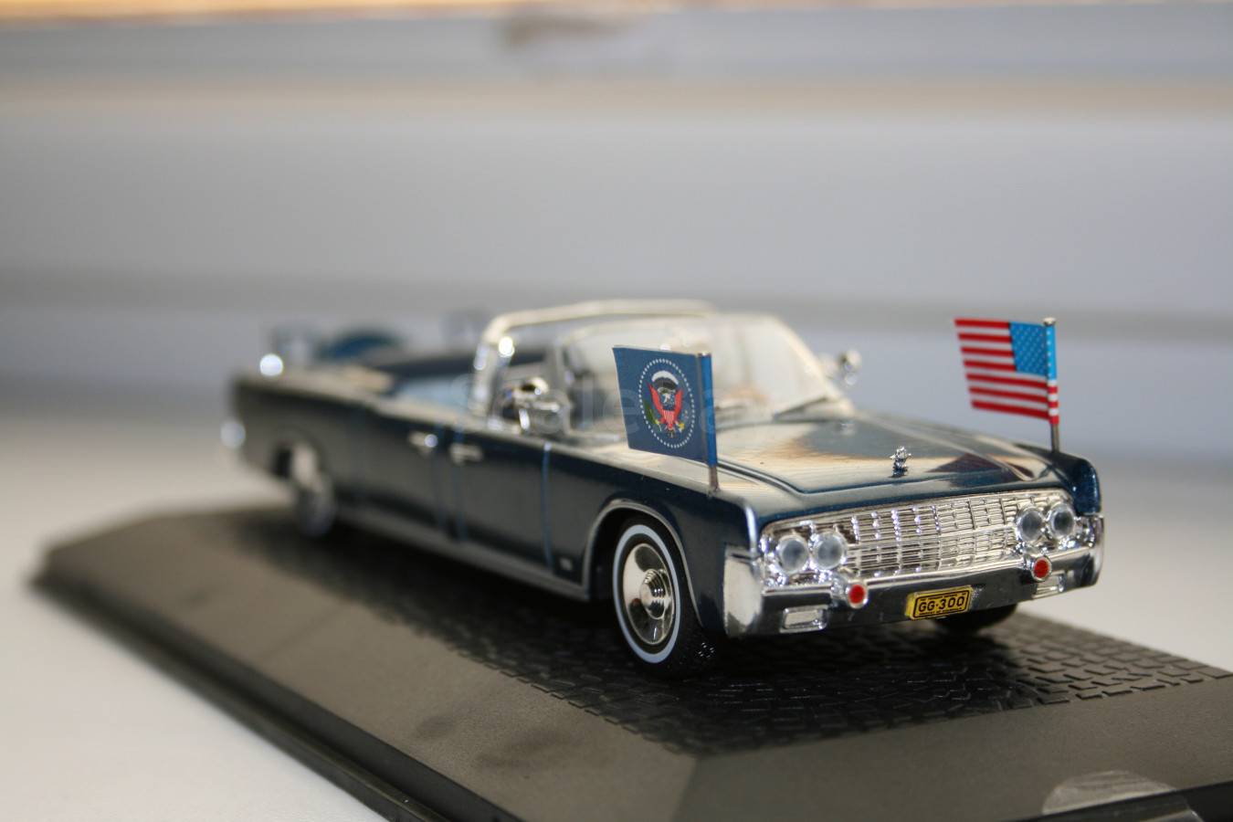 Lincoln Continental Limousine SS 100 X - 1/43ème en boite