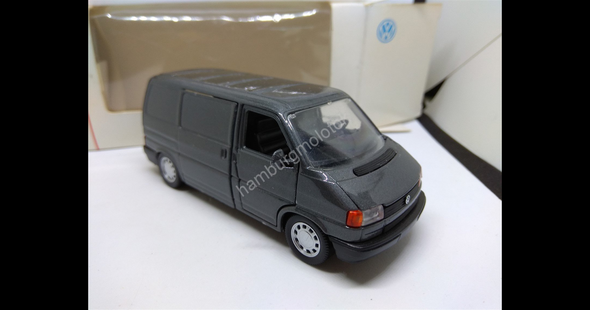 Schabak 1/43 - VW Transporter T3 Rouge