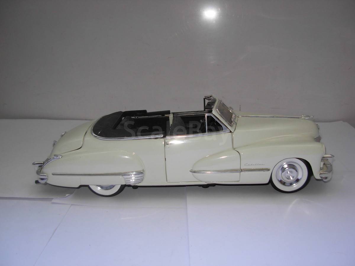 Anson 1/18 Scale Model Car 30335 - 1947 Cadillac Series 62