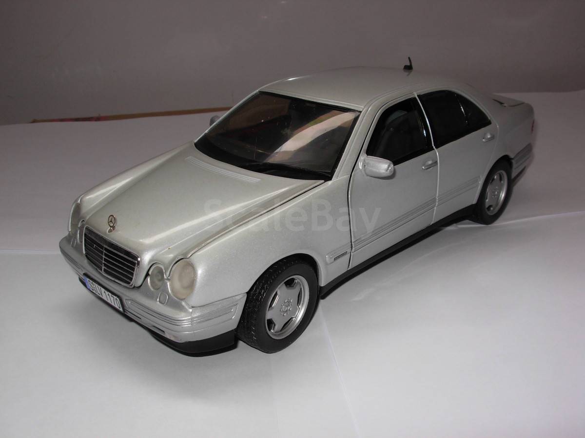 модель 1/18 MB Mercedes Benz E 320 W210 Avantgarde Sun Star металл 1:18 ...