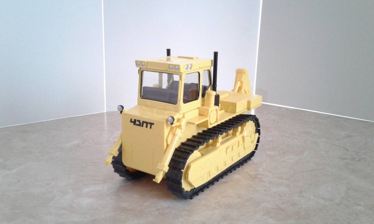 Трактор Т-330 ... (Hachette) ... | Аукцион масштабных и сборных моделей