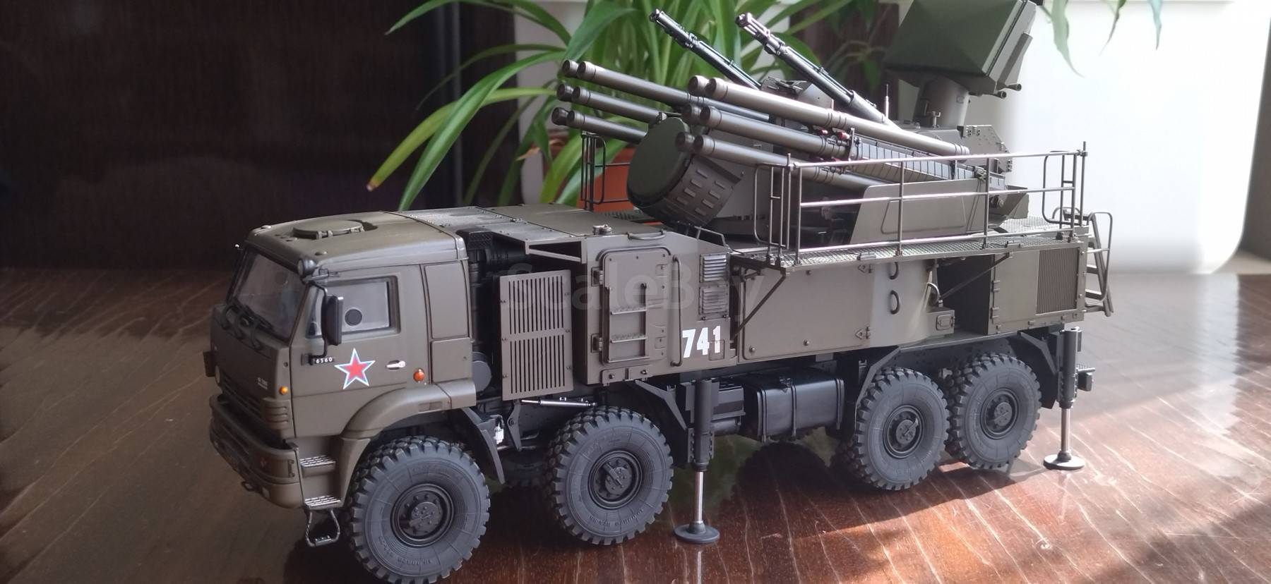 Собранная модель ЗРК Панцирь С1 Tiger model 1/35 | Аукцион масштабных и ...