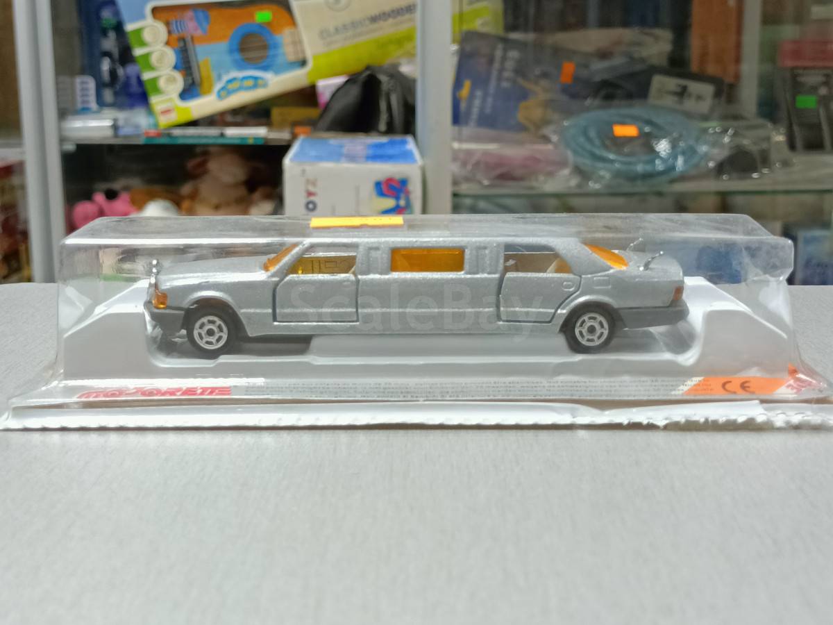 majorette limousine