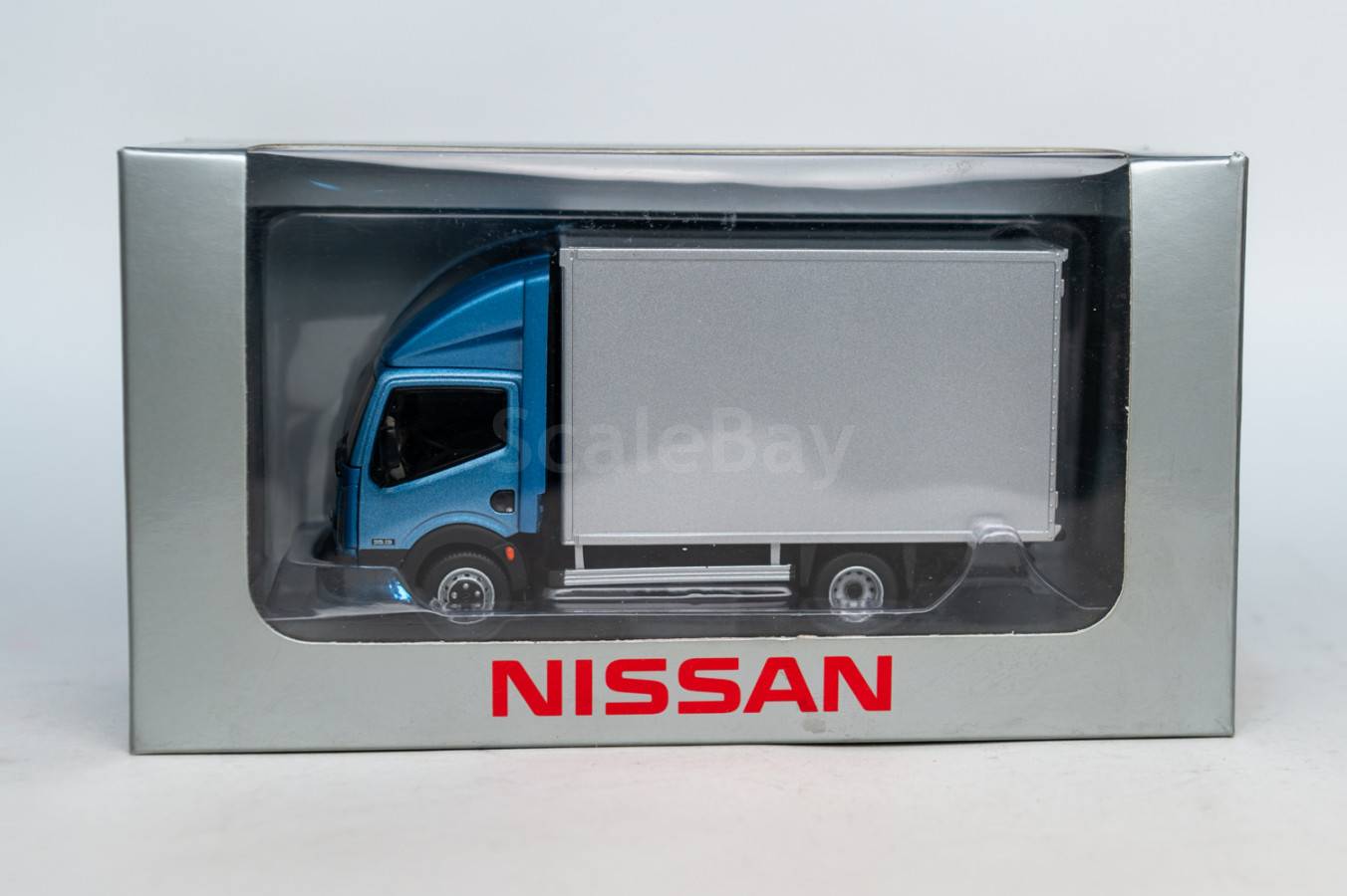 Nissan Cabstar Eligor 1/43 - Miniature Camion Utilitaire En Zamac - Occasion