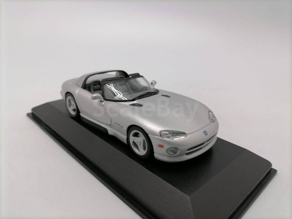 MINICHAMPS:1:43: DODGE VIPER 1993 BLAU (Gebraucht) in Biglen für CHF 19
