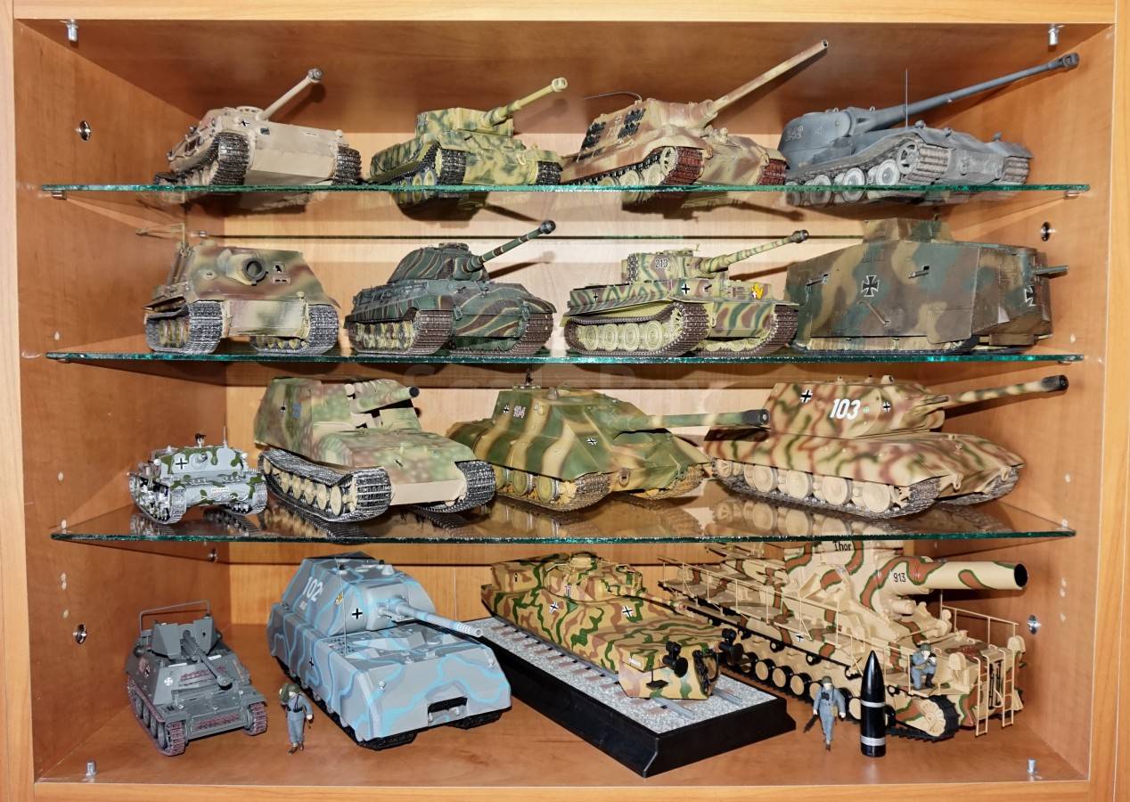 Коллекция моделей танков 1/35 Щербакова