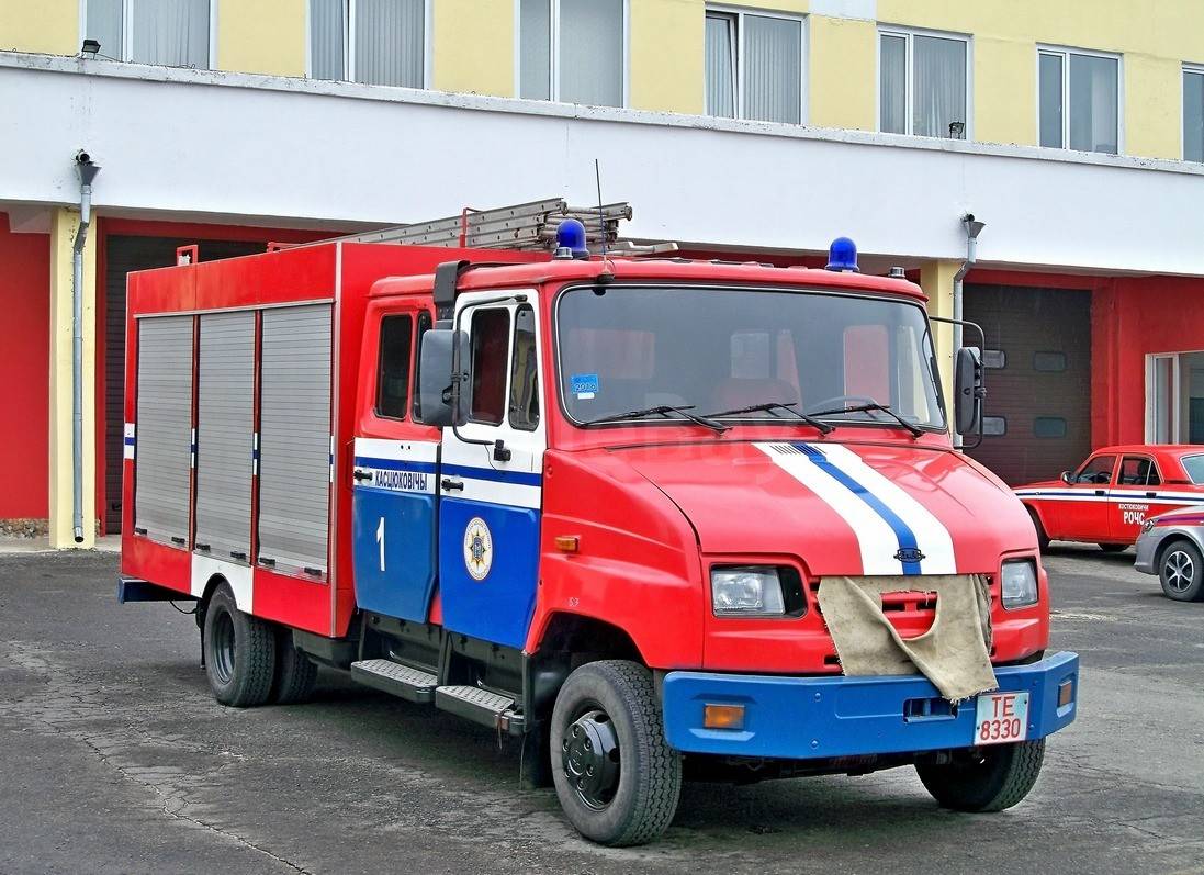Резина для ЗиЛ-5301 ’Бычок’, ГАЗ-3310 ’Валдай’ и др. BAUER | Аукцион ...
