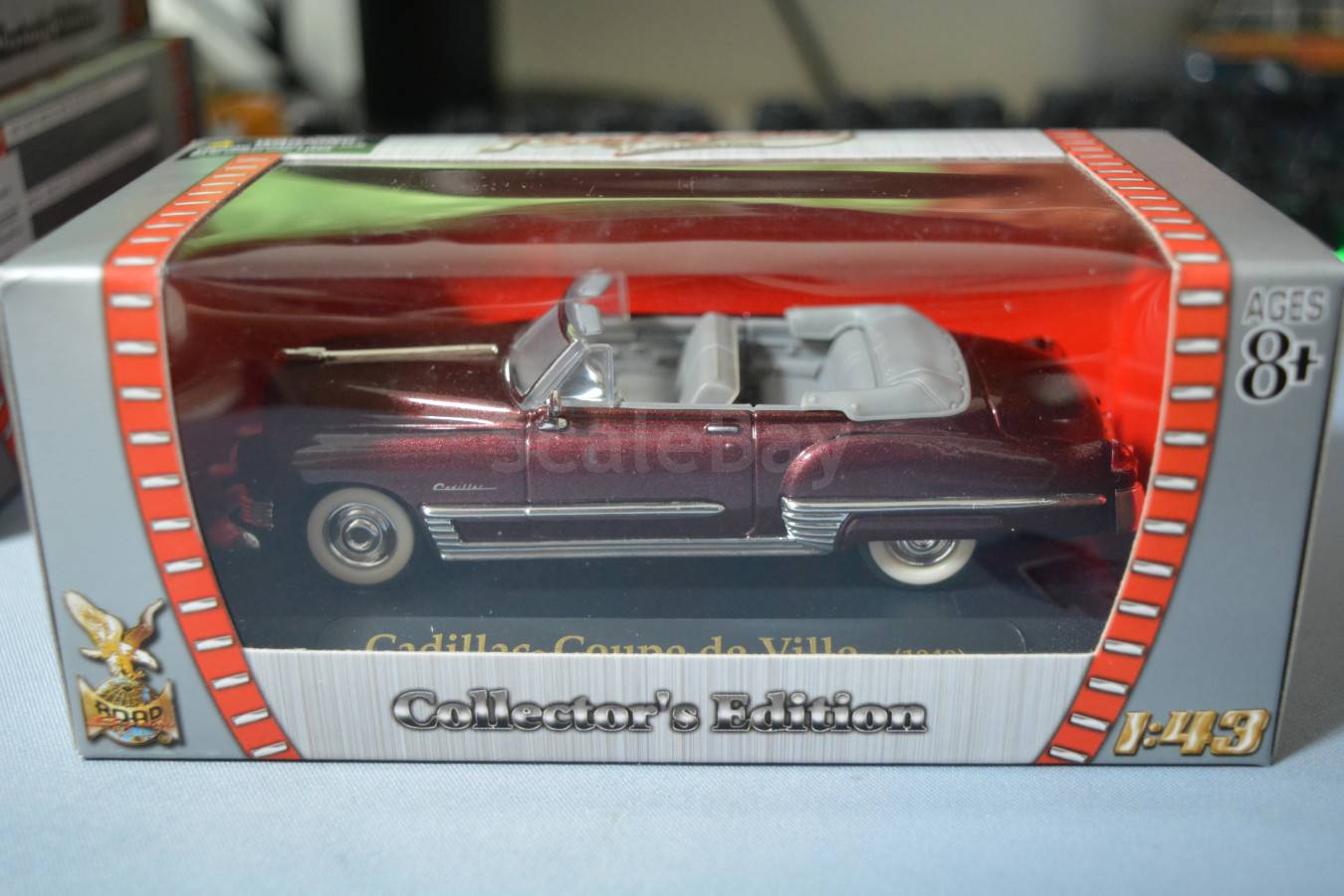 1:18 Yatming Cadillac Series 62 Coupe de Ville '49 HT – Cameron's Model Cars
