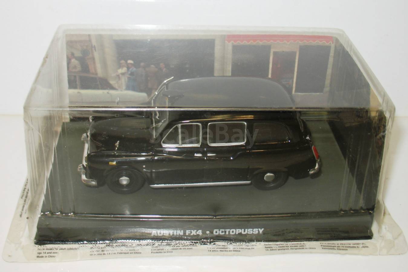 1/43 Austin FX4 (IXO-Eaglemoss) James Bond Collection | Аукцион масштабных и сборных моделей