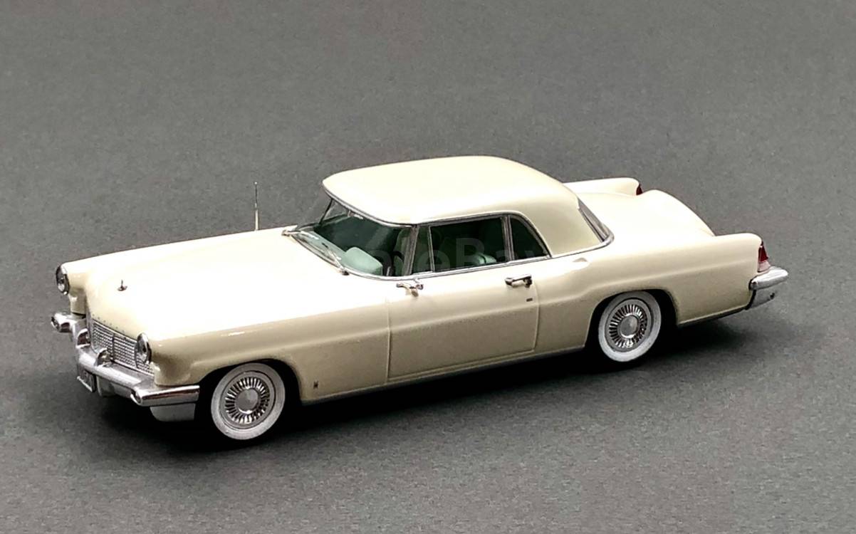 LINCOLN CONTINENTAL MK II 1956 CrÃ¨me MINICHAMPS 1:43 of reference