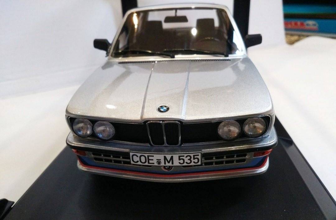 BMW e12 m535