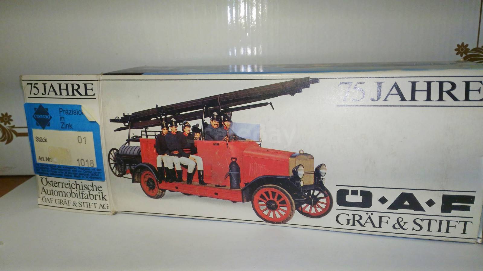 Graf & Stift 1917 Fire Truck + 3 фигурки пажарных | Аукцион масштабных ...