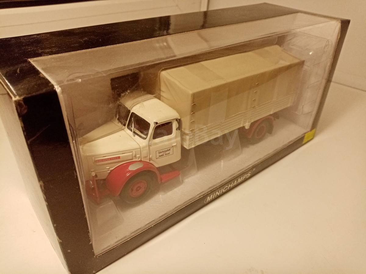 Minichamps 1:43 - Henschel HS 140 1954 Pritsche - Bus Miniature