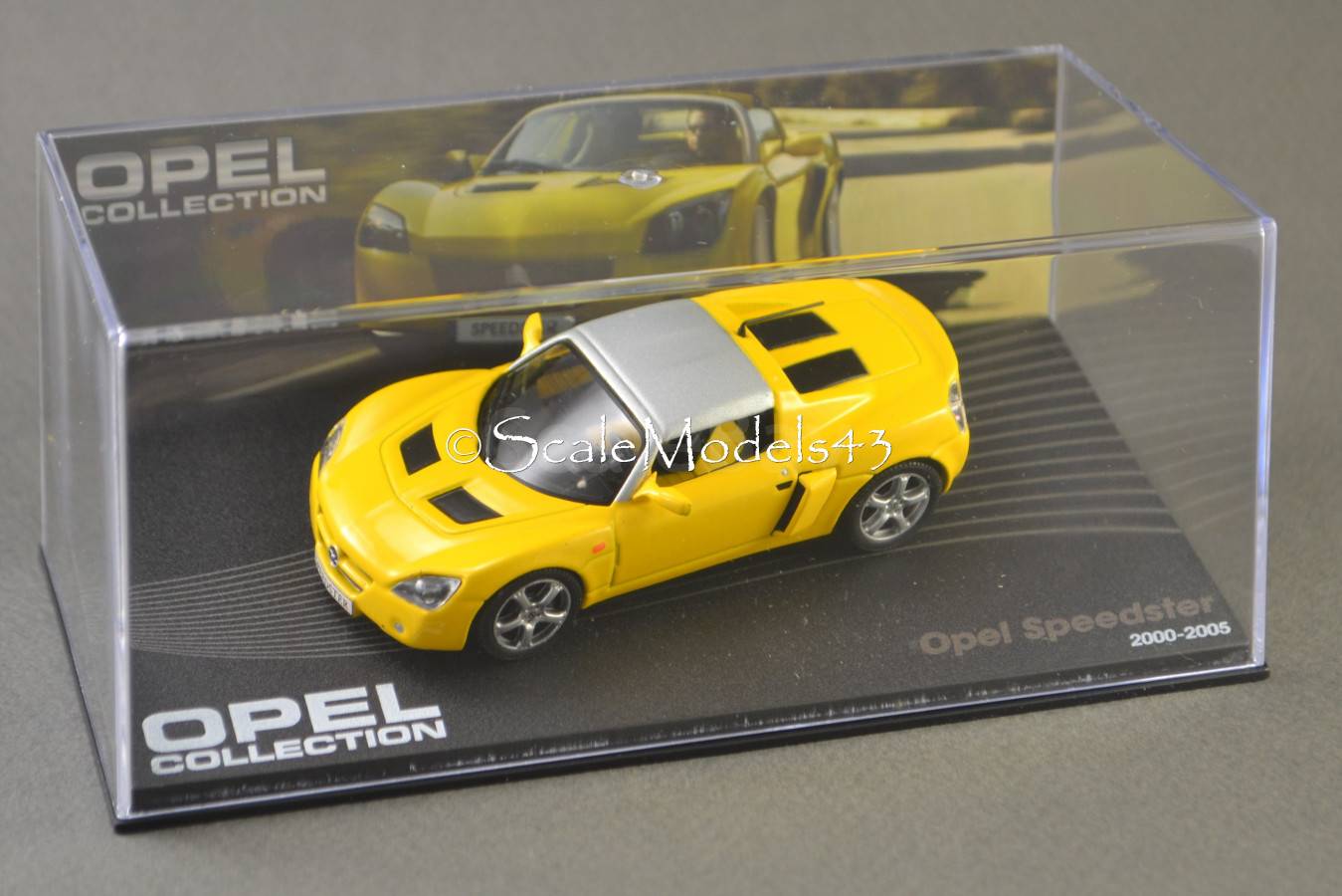 Scale car 1:43 Opel Speedster
