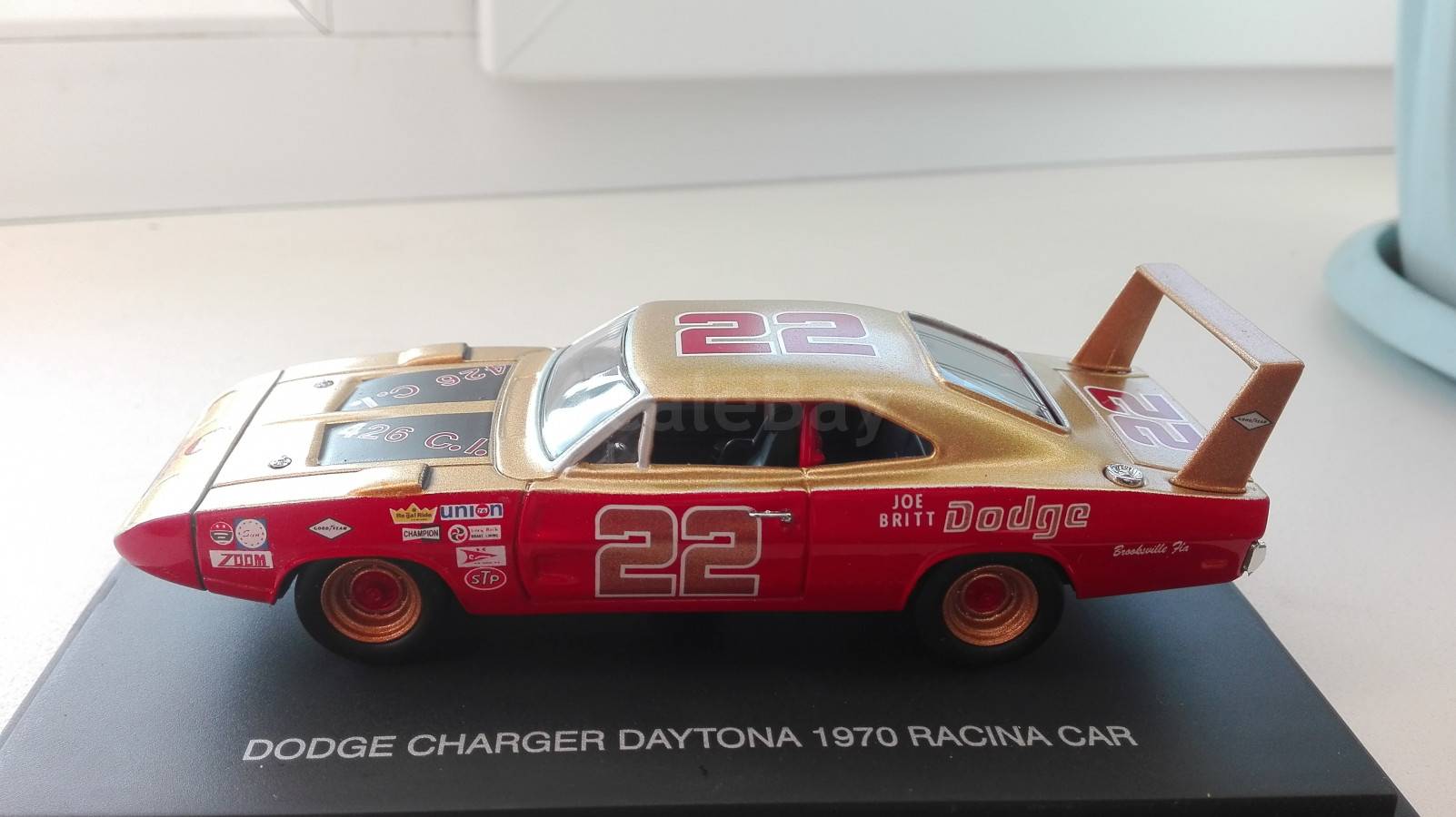 UNIVERSAL HOBBIES DODGE Charger Daytona n°99 Talladega 1970 1.43