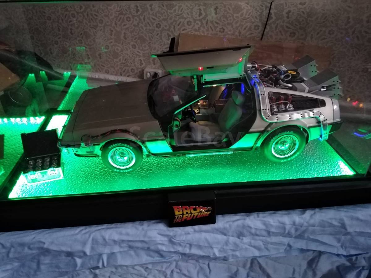 Модель Делориан масштаб 1:8 | Аукцион масштабных и сборных моделей