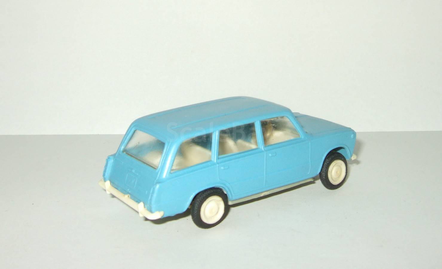 Купить Модель Ваз 2102