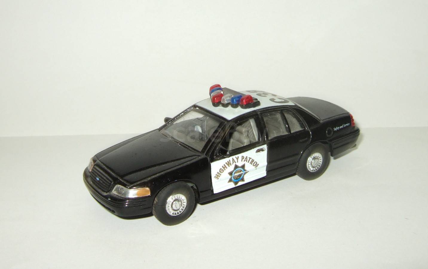 welly ford 1999 crown victoria