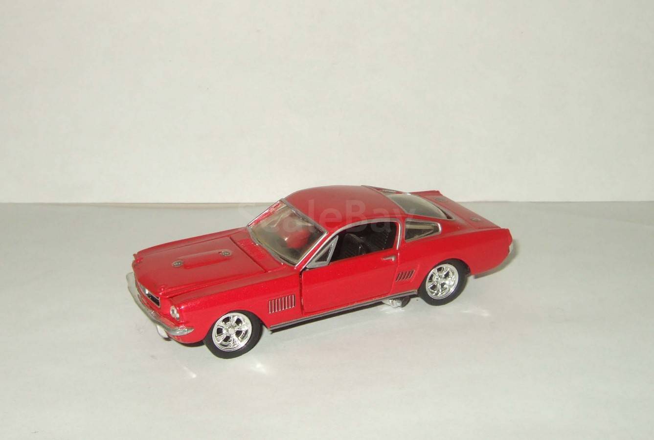 масштабная модель 1/43 ford mustang 1965 red