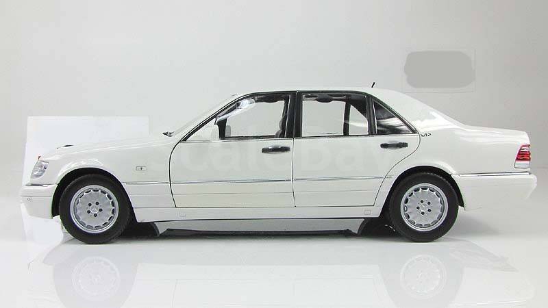 mersedes_s600_beliy0productlightbox.jpg