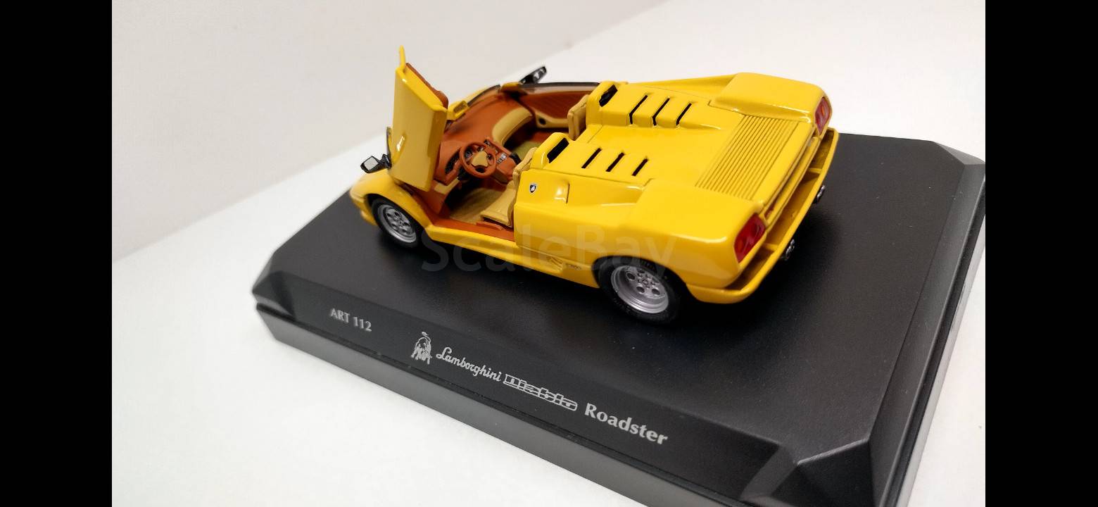 Lamborghini Diablo 1990 - DetailCars - 1/43 Zamak Bleu