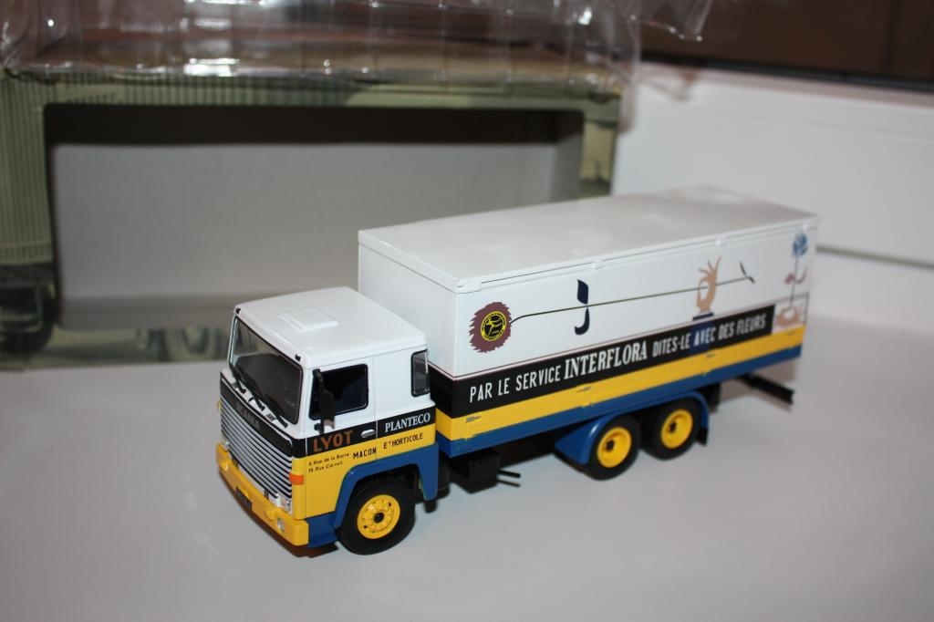 Altaya / Ixo 1/43 Scania 141 Citerne - Camions D'autrefois N°133M 06815 - Neuf