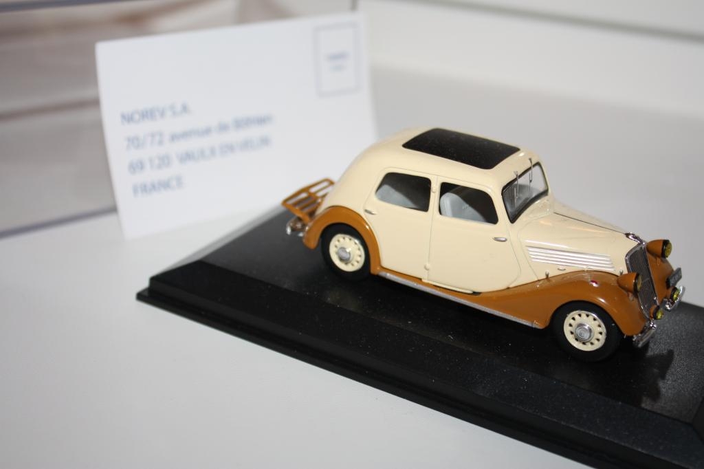 Renault Celtaquatre beige et noire de 1934 (coffret boite rectangle